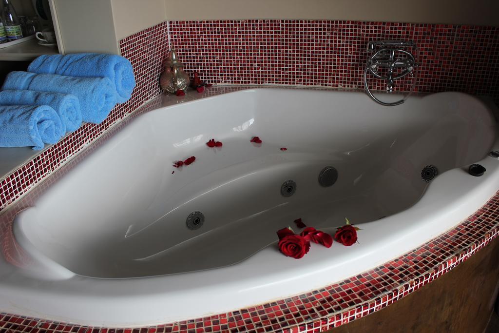 Annie'S Boutique Guesthouse And Garden Spa ハートビーズポート エクステリア 写真